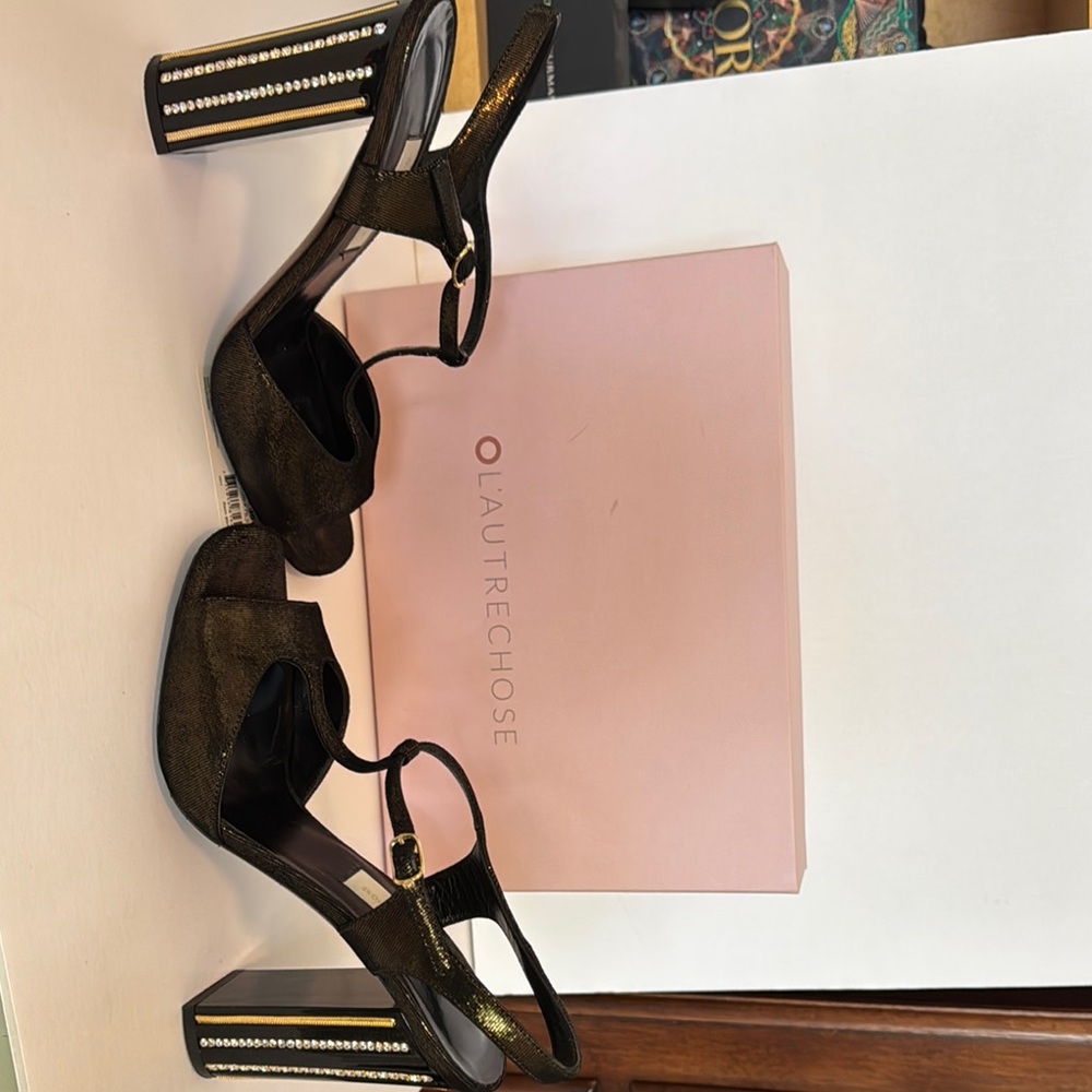 Black sparkely shoes